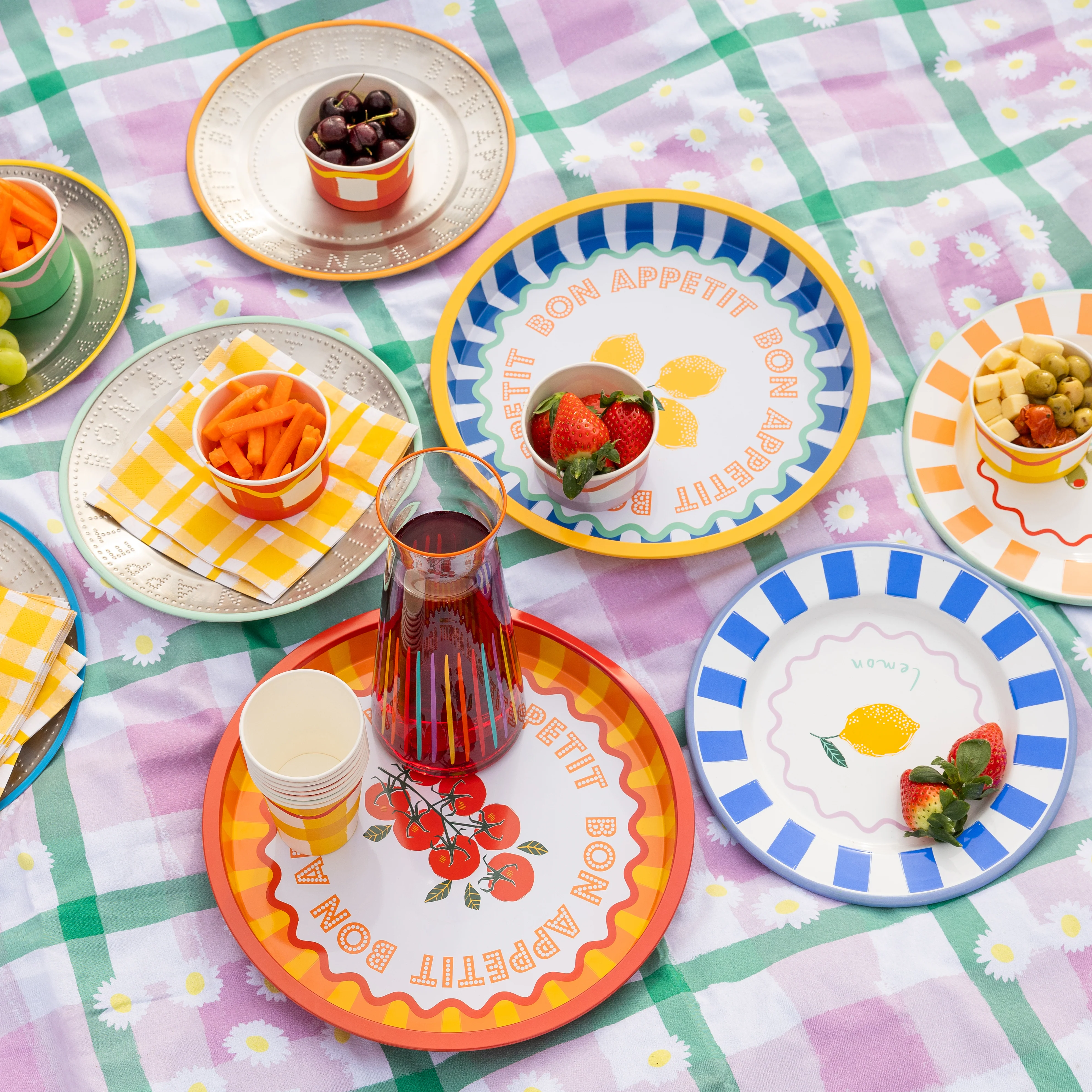 Talking Tables Bon Appetit Lemon Enamel Dinner Plate, (25CM) - Image 9