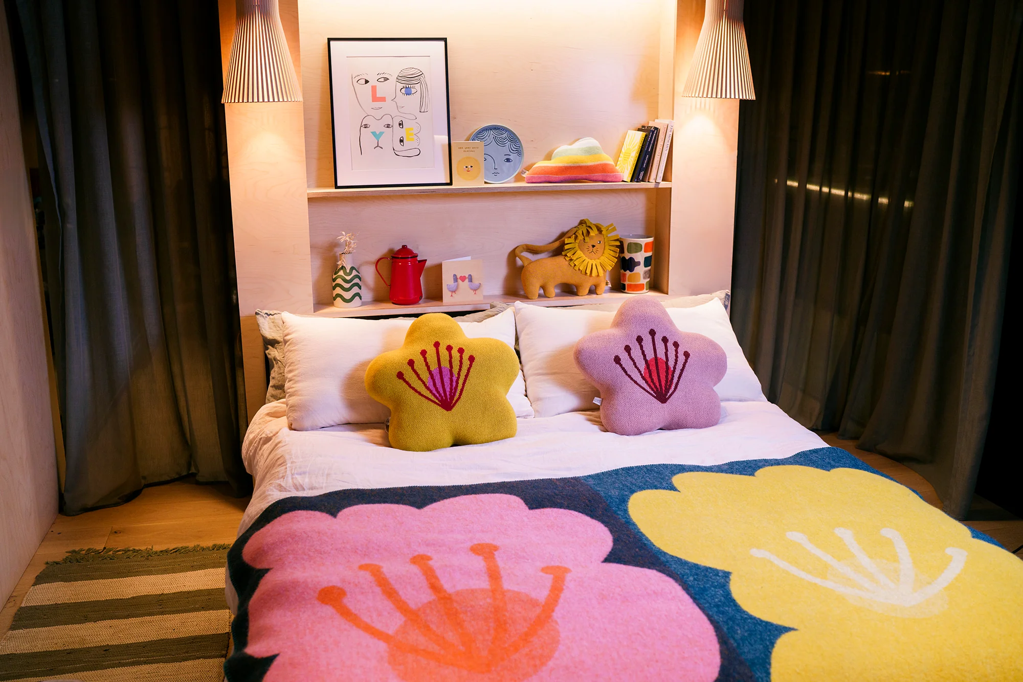 Donna Wilson Bloom Wool Blanket - Image 5