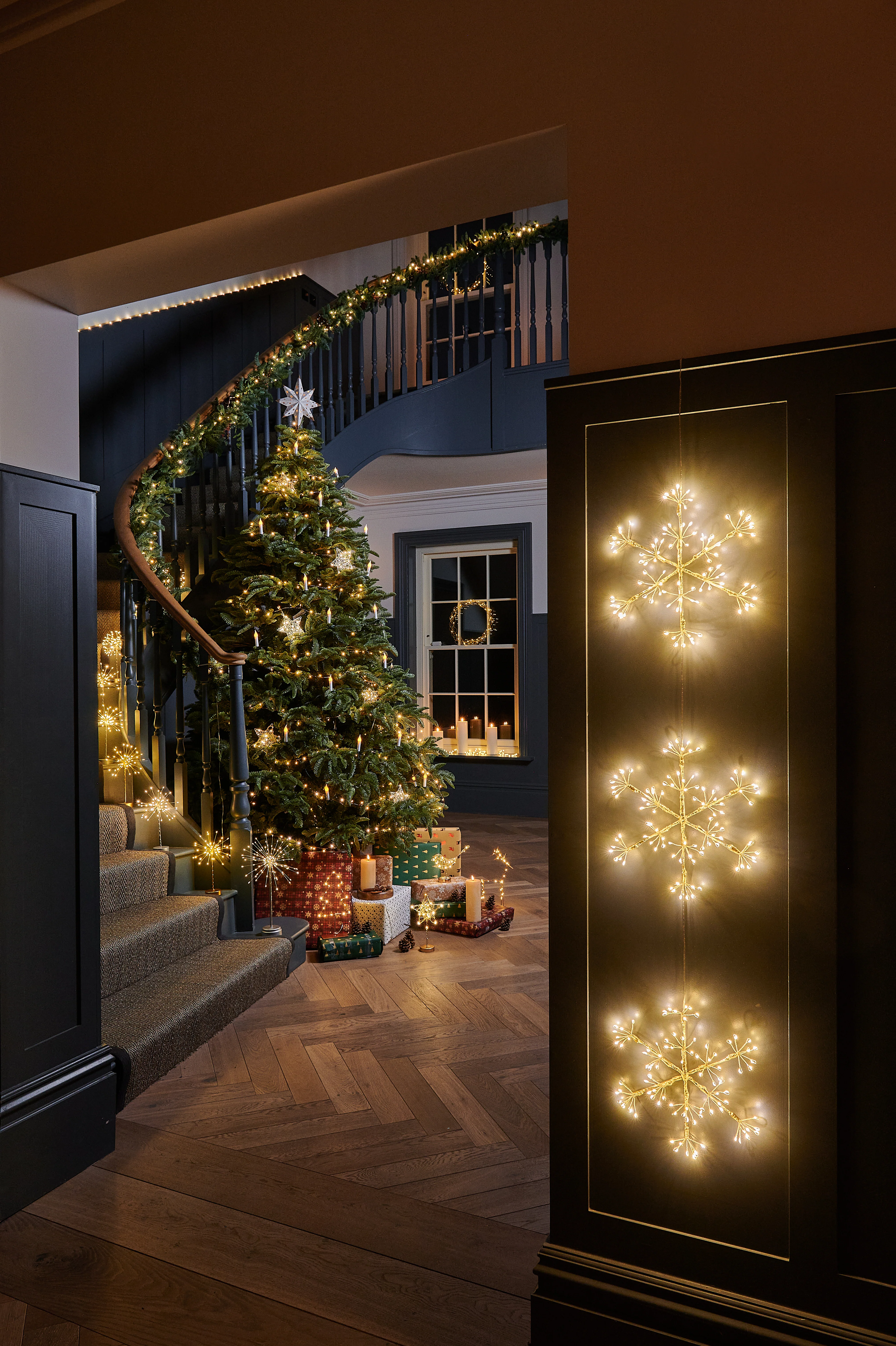 Hanging Snowflake Trio LED Light, ( Mains Powered )