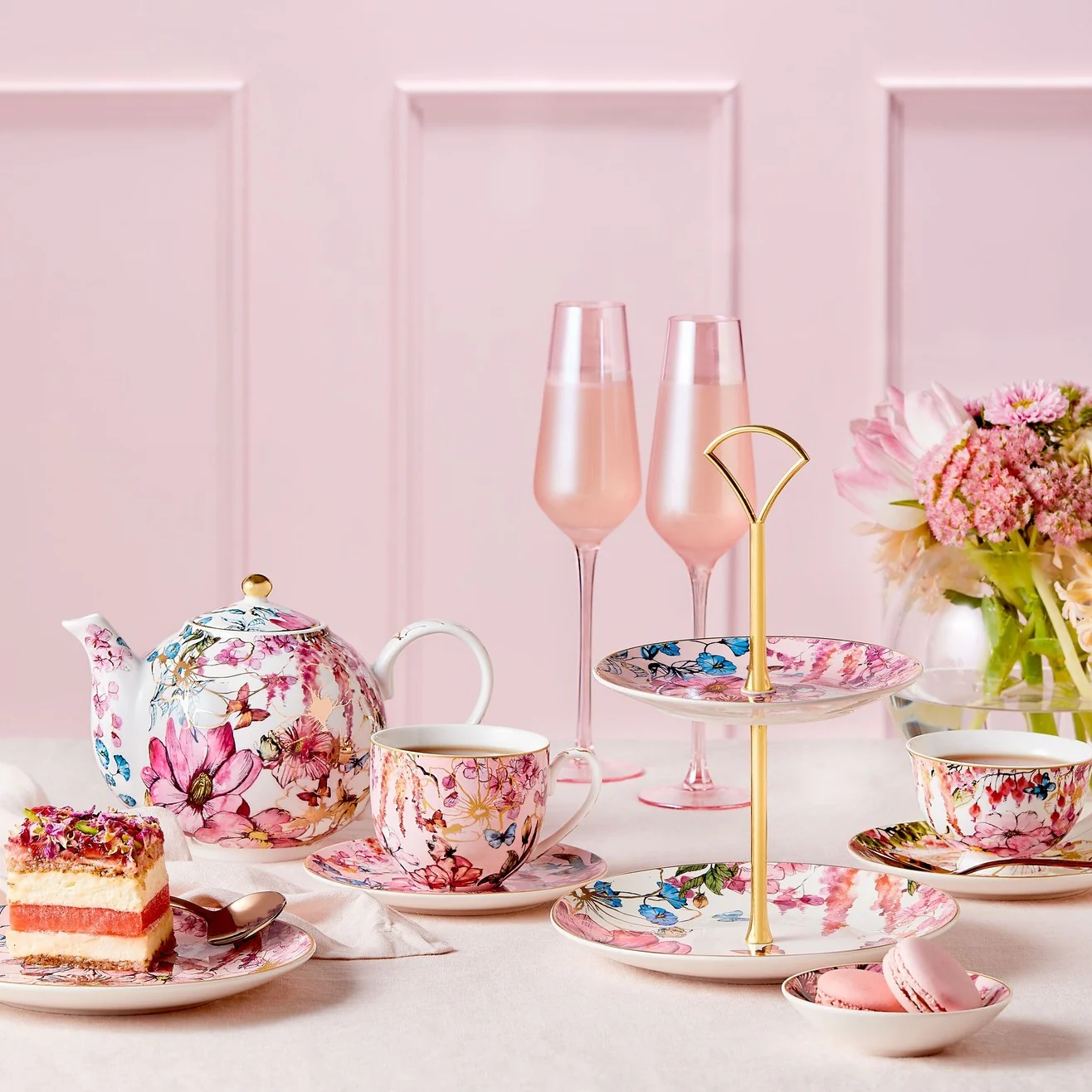 Maxwell & Williams Estelle Michaelides Enchantment Footed Tea Cup & Saucer Set - Image 6