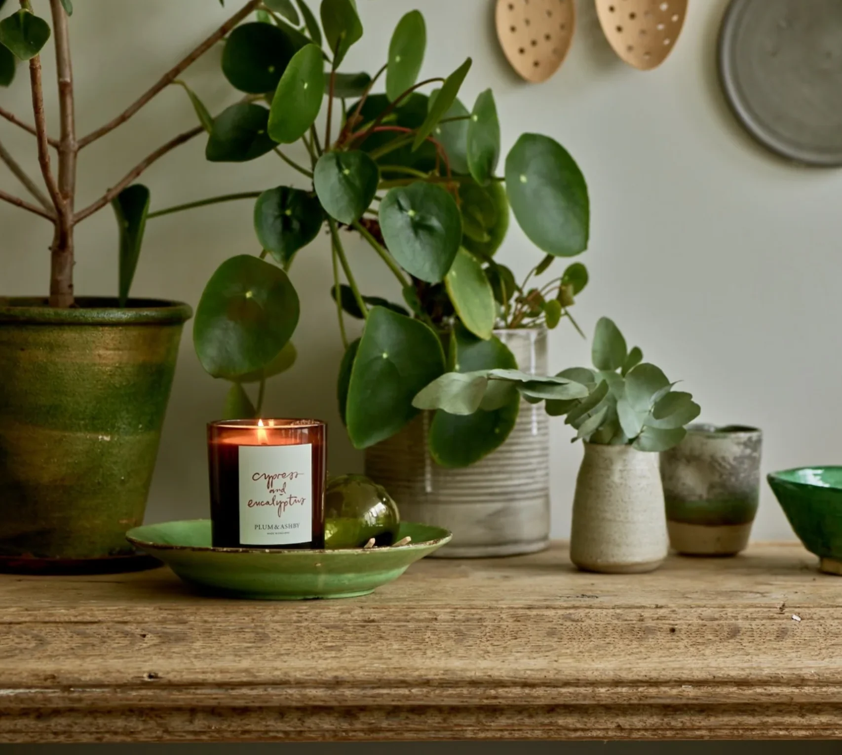 Plum & Ashby Scented Candle, Cypress & Eucalyptus - Image 4