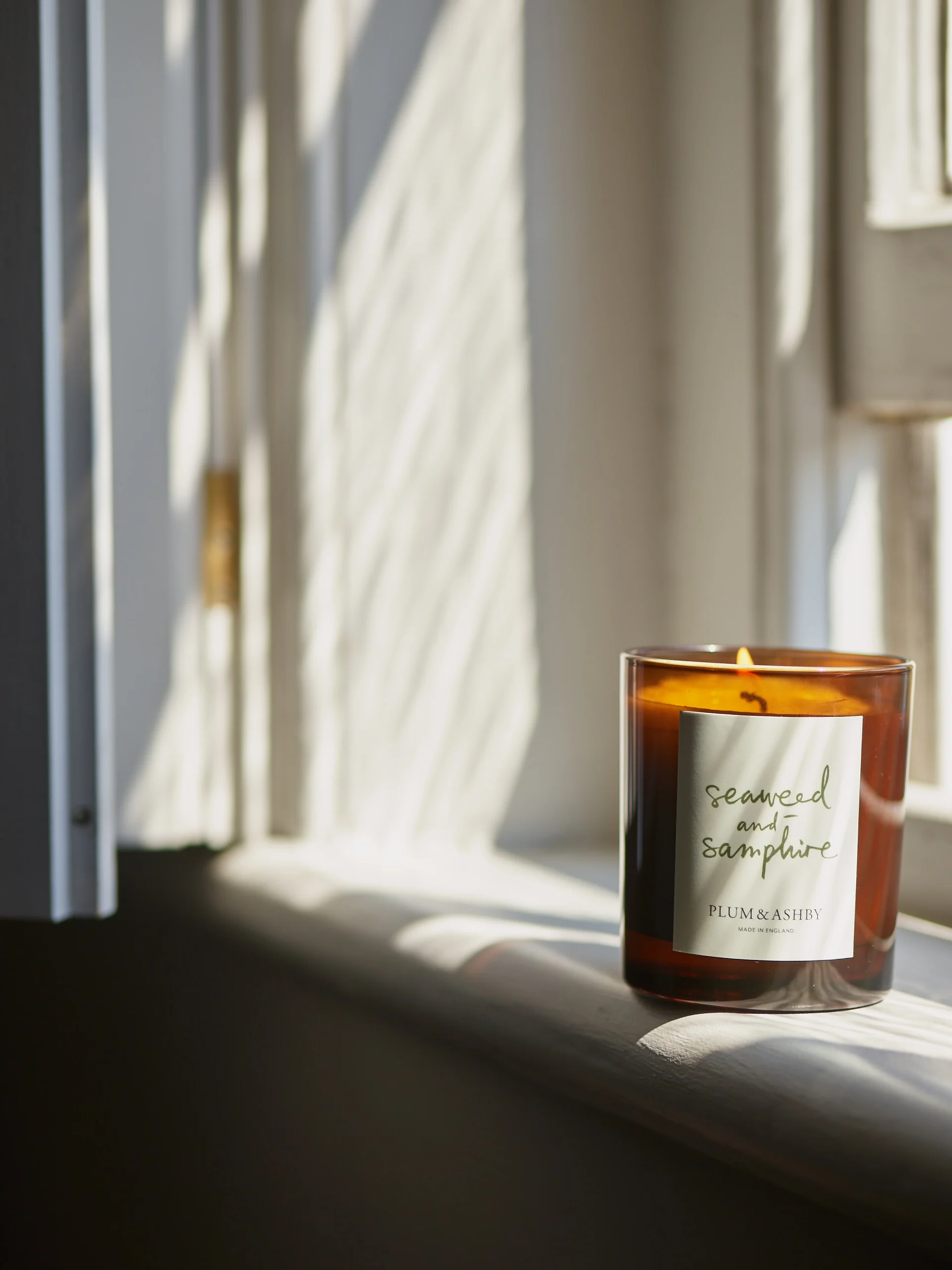 Plum & Ashby Scented Candle, Seaweed & Samphire - Image 2