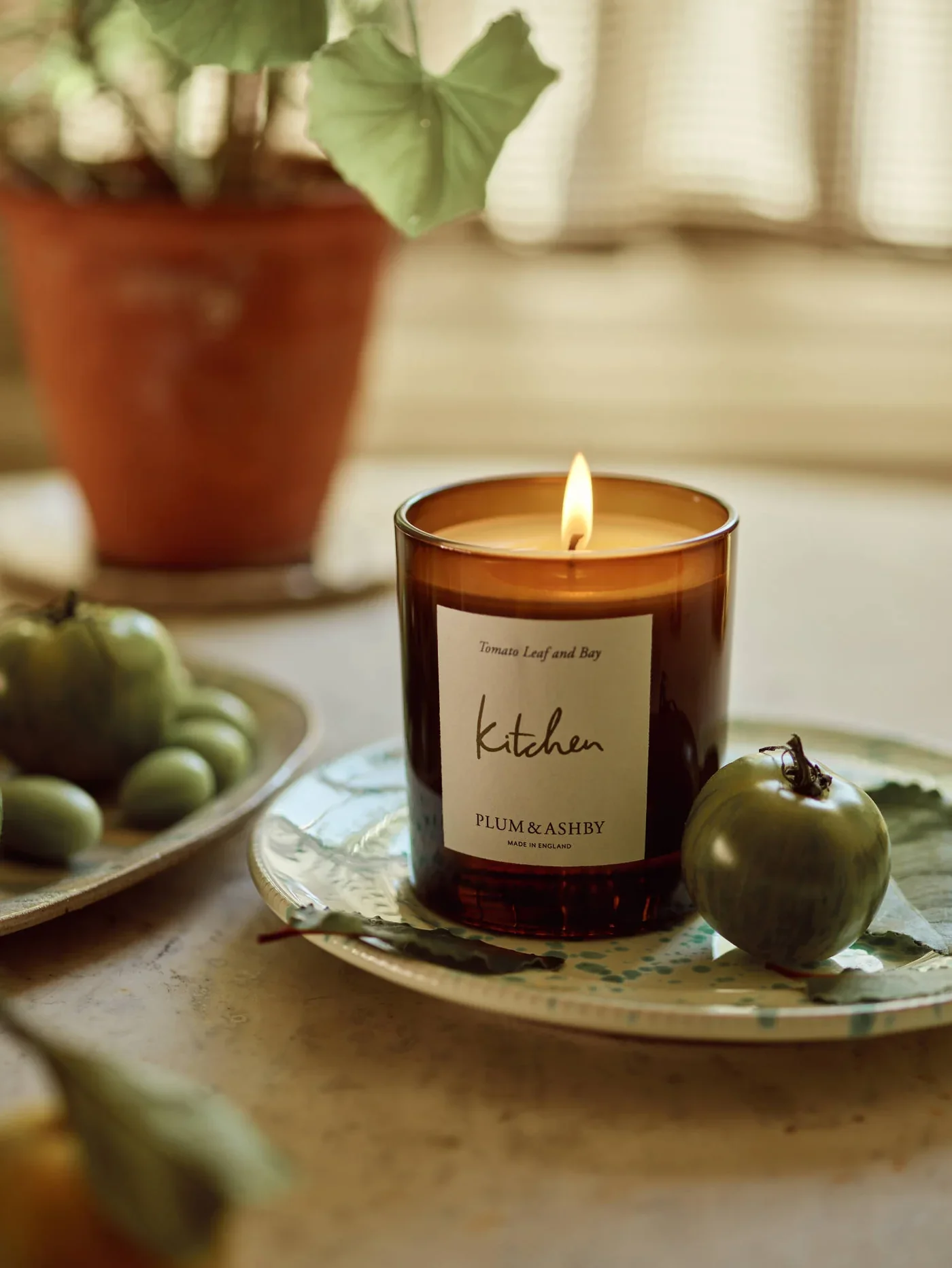 Plum & Ashby Kitchen ,Tomato Leaf & Bay Scented Candle - Image 2