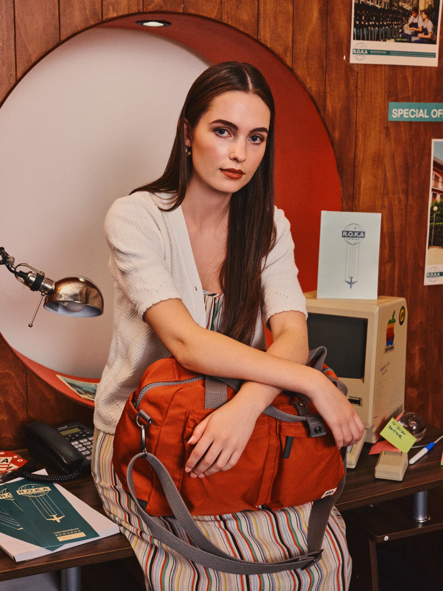Roka London Gatwick Small Duffel  Bag, Rooibos (Recycled Canvas) - Image 8