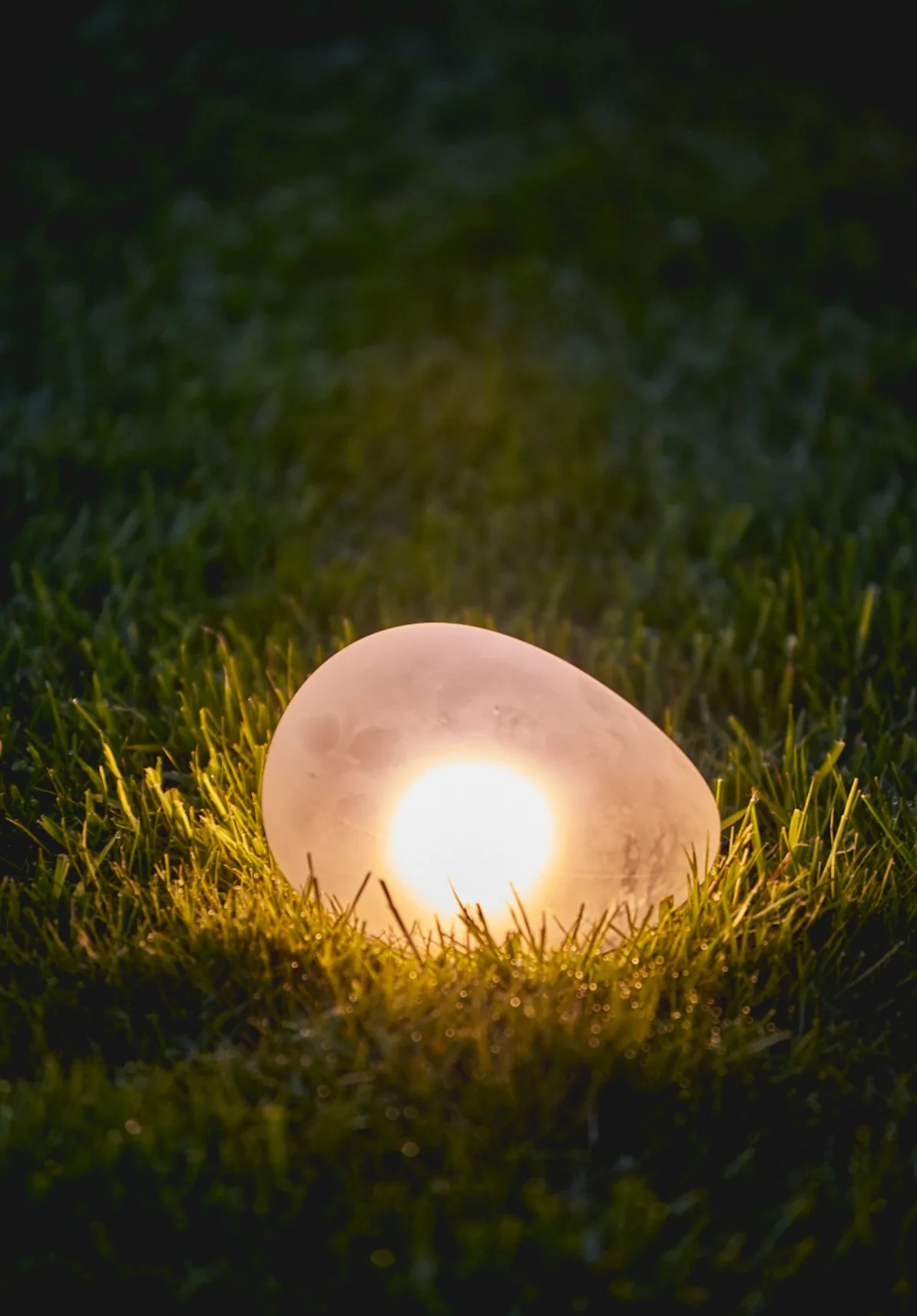 Solar Powered Glass Pebble Light