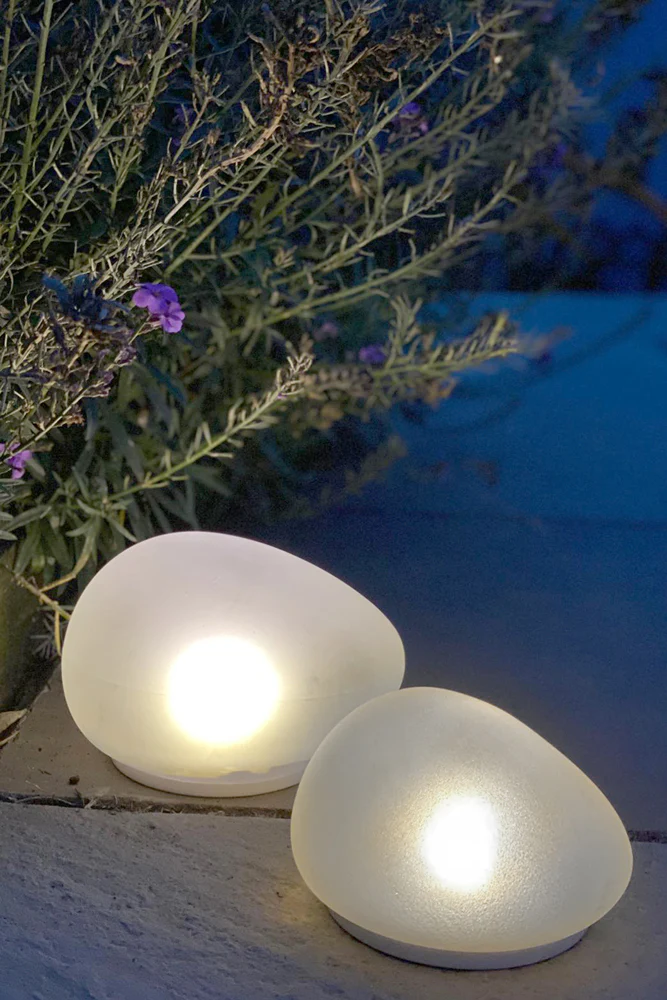 Solar Powered Glass Pebble Light - Image 3