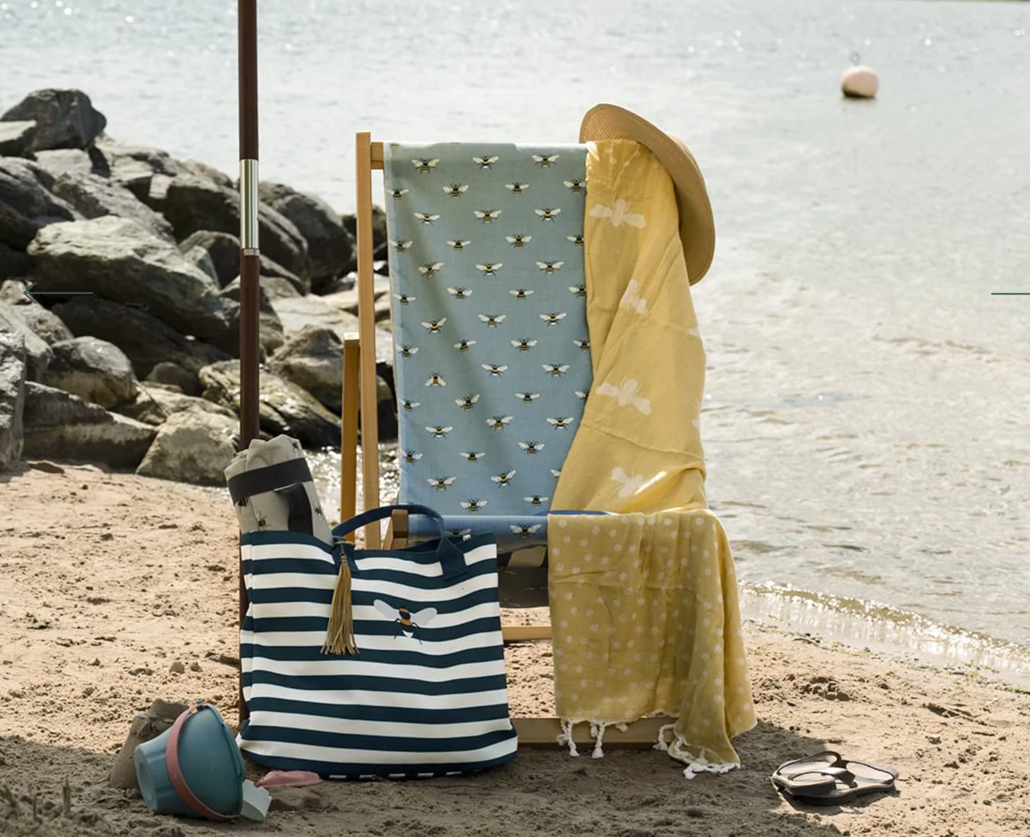 Sophie Allport Cotton Hammam Beach Towel/ Blanket, Bees - Image 4
