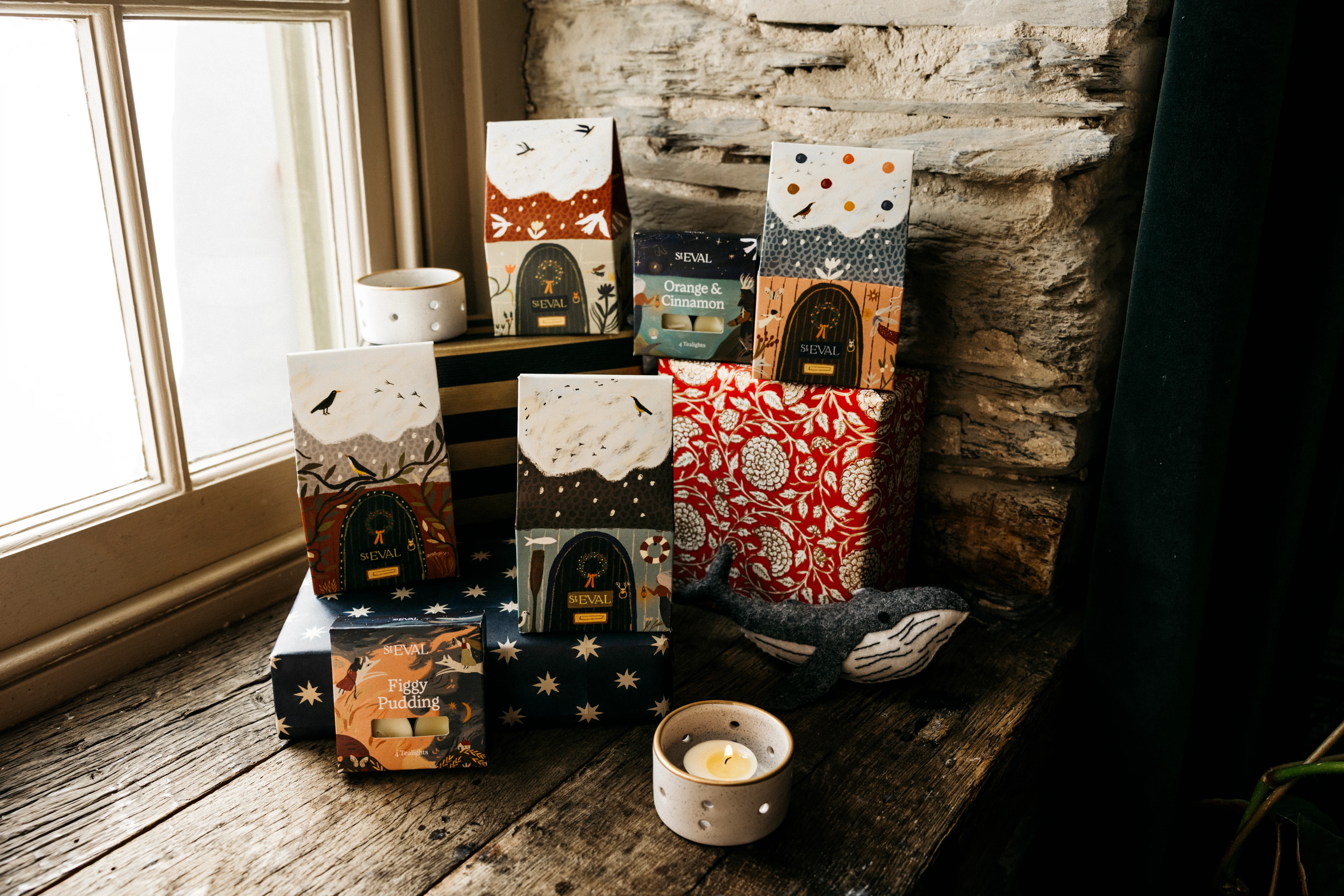 St Eval Christmas Cottage Scented Tealight Gift Pack, Winter Thyme - Image 7
