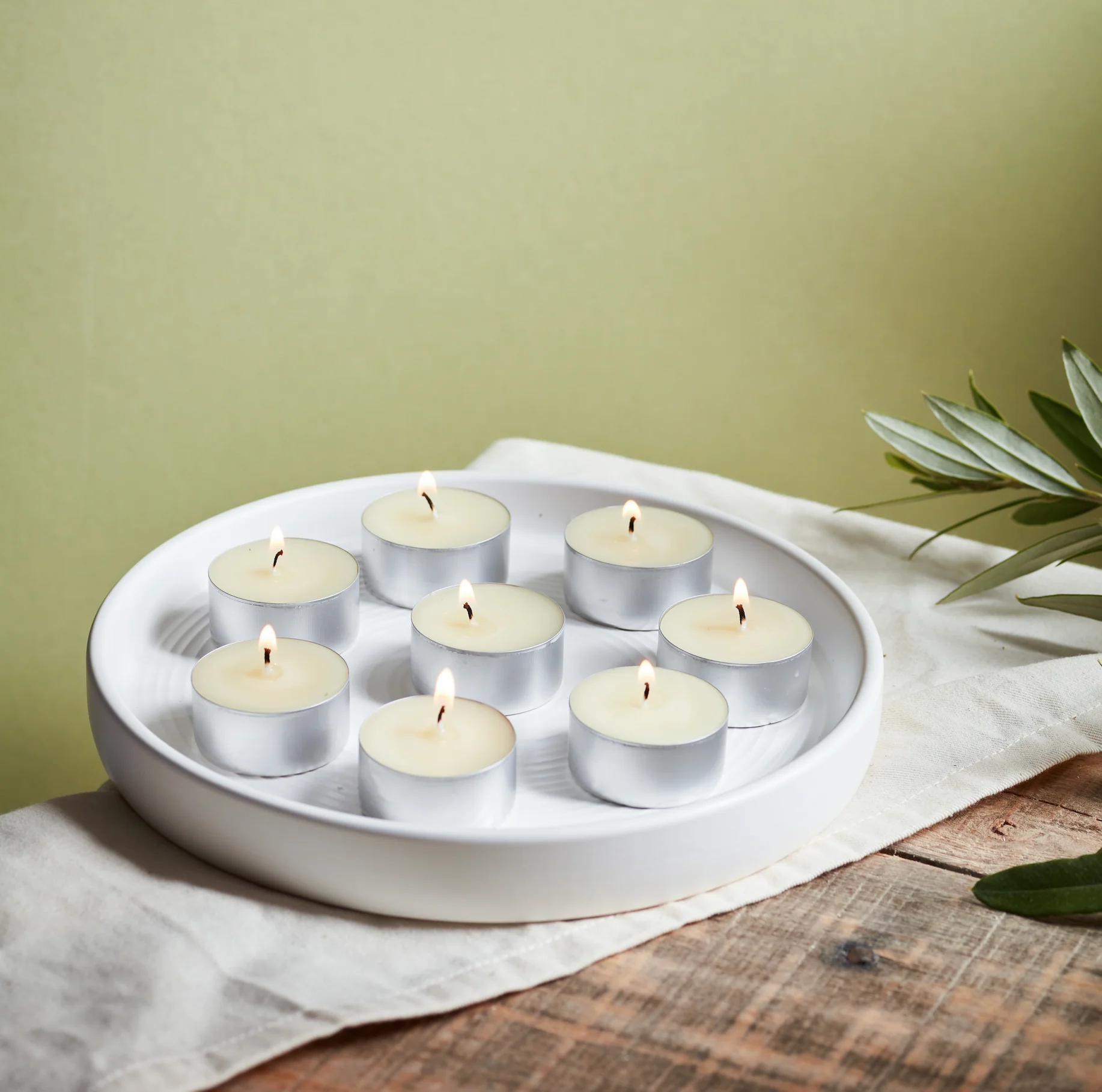 St Eval Orange & Cinnamon Scented Tealights, (Set Of 9) - Image 4