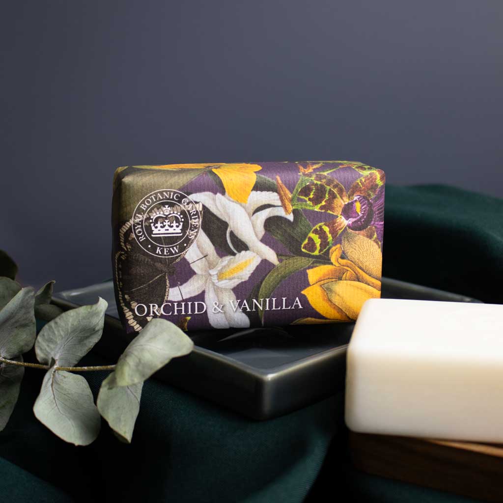 The English Soap Company Kew Gardens, Orchid And Vanilla Soap - Image 3