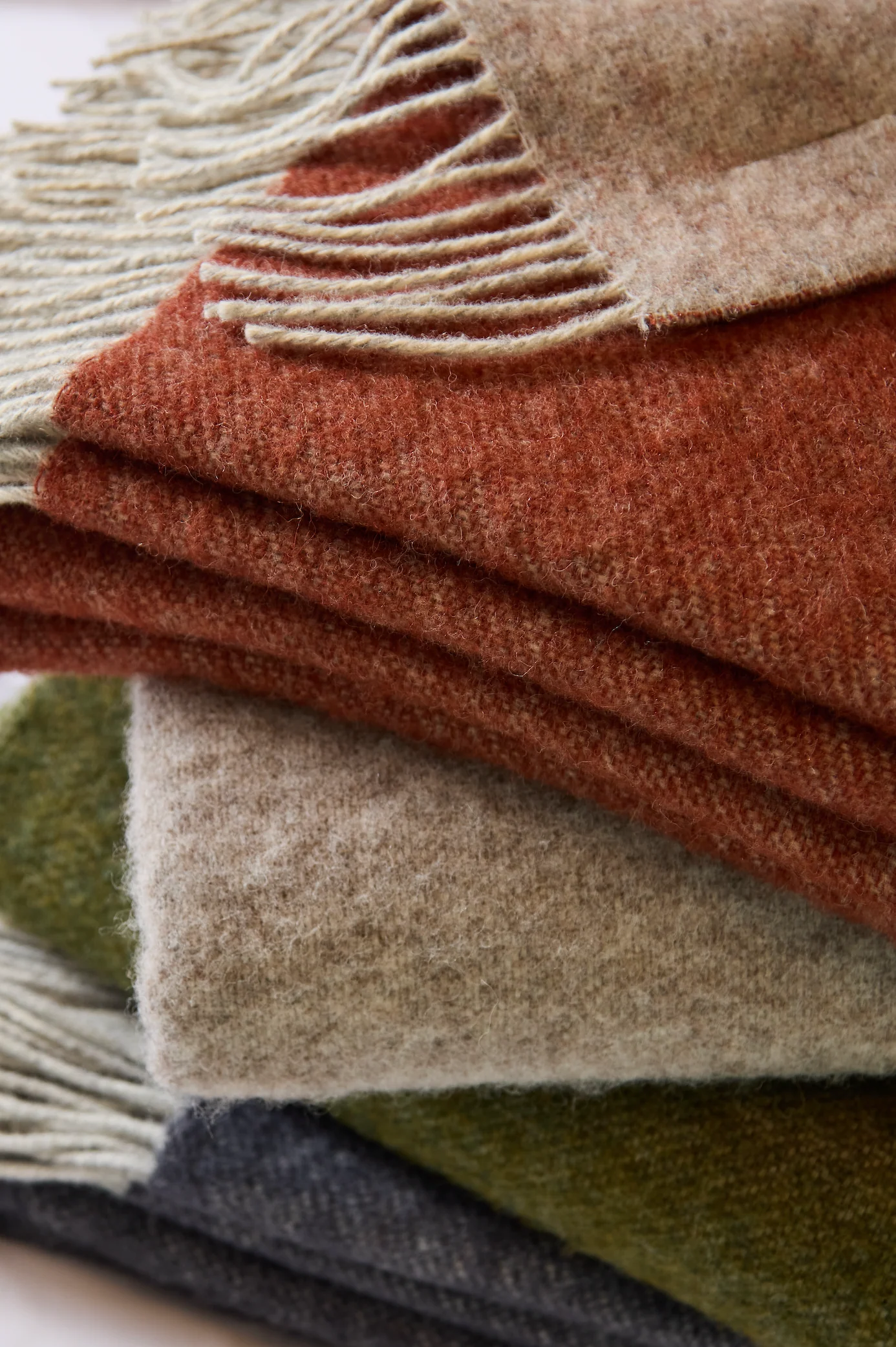 Tweedmill Dartmoor Pure New Wool Reversible Throw, Ketchup - Image 5