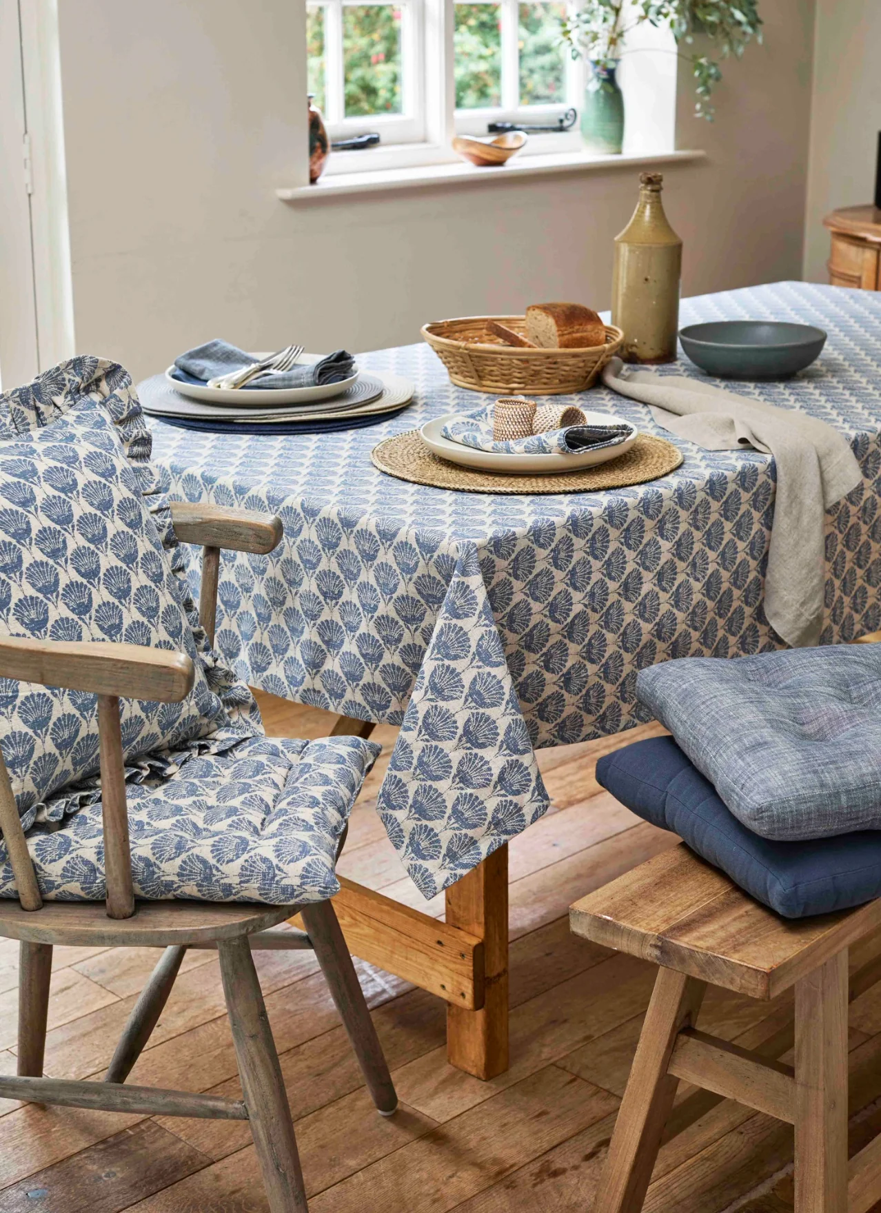 Walton & Co Carnation Tablecloth, Slate Blue - Image 2