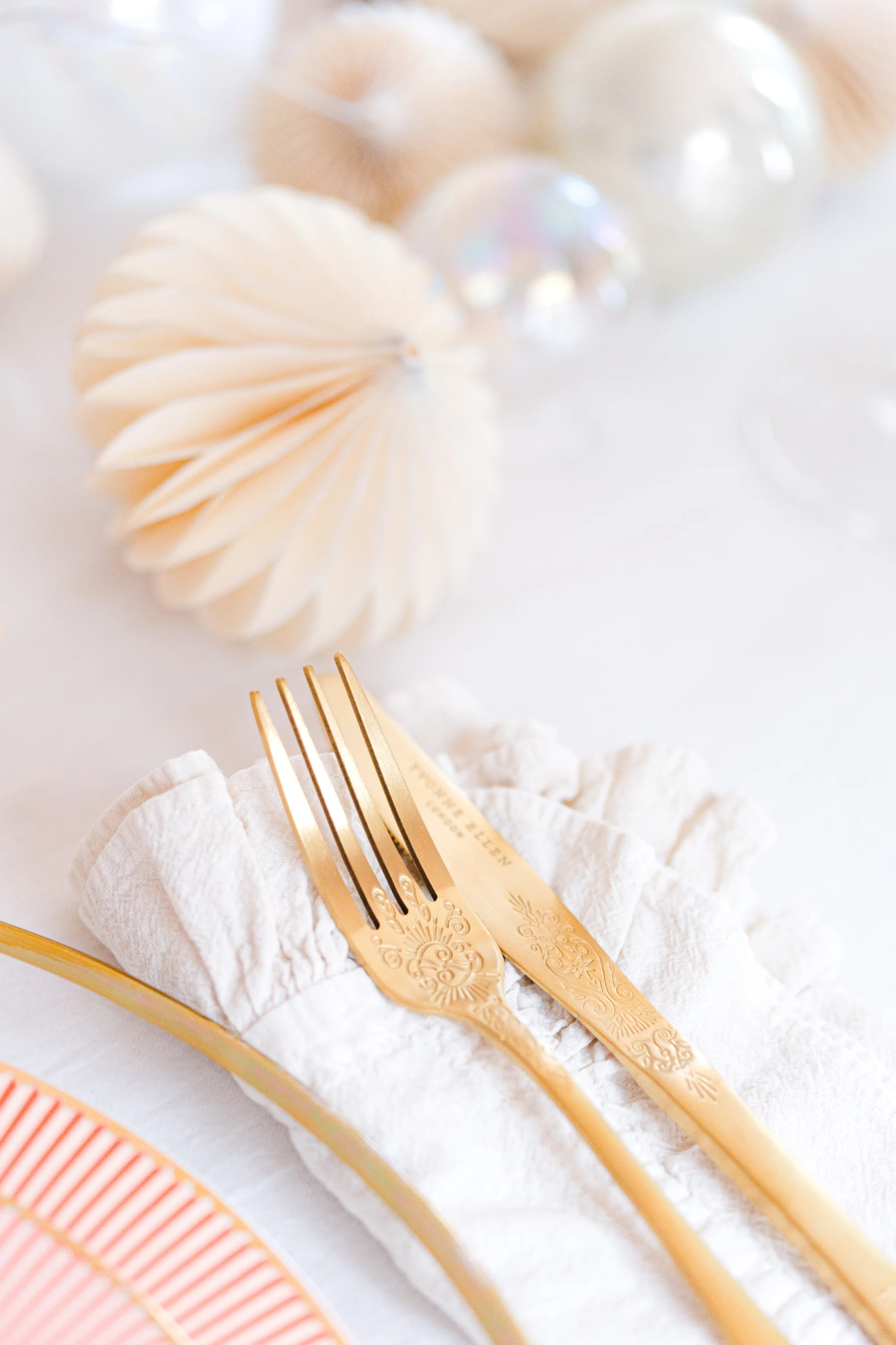 Yvonne Ellen Gold Cutlery Set (16 Pieces) - Image 10