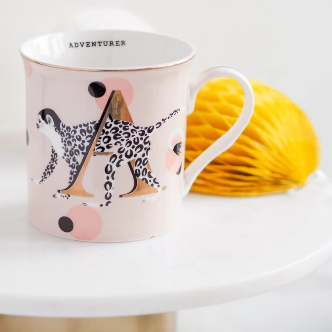 Yvonne Ellen Gold Edition Alphabet Mug Small - Image 3